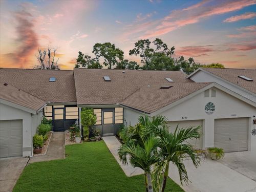 8222 Leafy Ct, PORT RICHEY, FL, 34668-1115 | Card Image