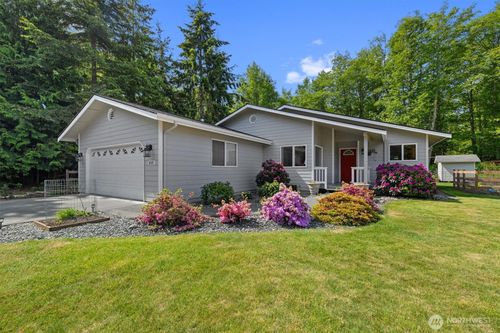 2021 Doe Dr, Oak Harbor, WA, 98277-7315 | Card Image