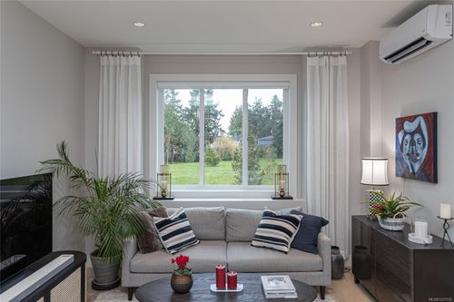 13-10480 Resthaven Dr, Sidney, BC, V8L3H7 | Card Image