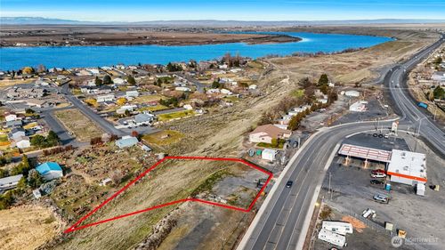 4994 Airway Dr Ne, Moses Lake, WA, 98837 | Card Image