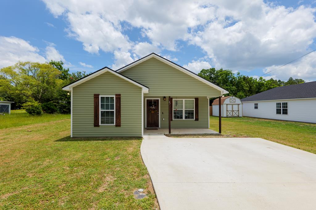 Howell Dr, Lakeland, GA 31635