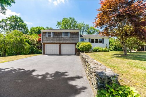 36 Roosevelt Dr, Bristol, RI, 02809-4144 | Card Image