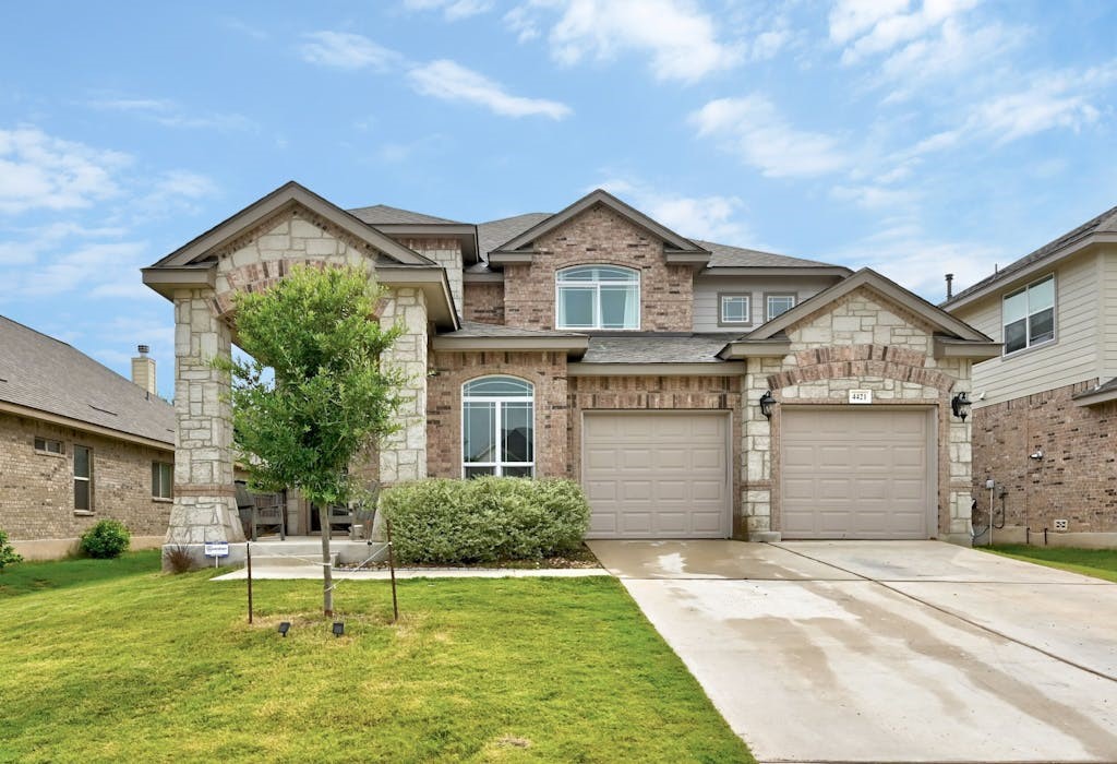 Royal Oak Blvd, San Marcos, TX 78666