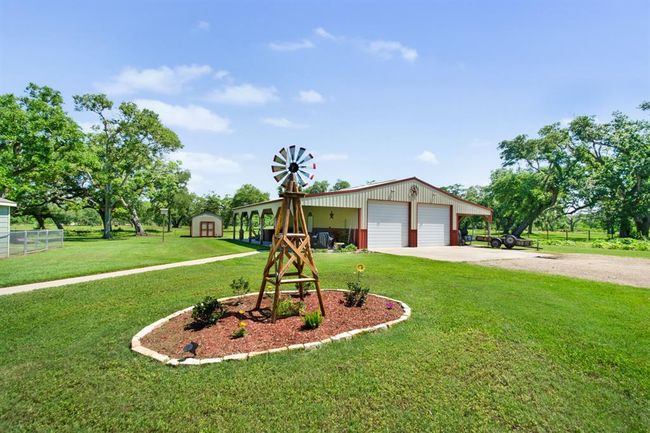 400 - 120 Brazos River Rd, House other with 3 bedrooms, 2 bathrooms and 2 parking in Freeport TX | Image 4