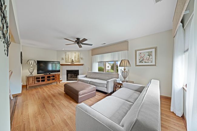 12C - 8964 Dublin St, Condo with 3 bedrooms, 2 bathrooms and 2 parking in Orland Park IL | Image 6