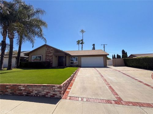 648 Brentwood Ave, Upland, CA, 91786-4329 | Card Image