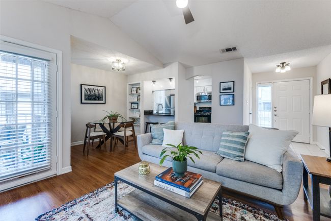 APT-211 - 4067 Beltway Dr, Condo with 2 bedrooms, 2 bathrooms and null parking in Addison TX | Image 11
