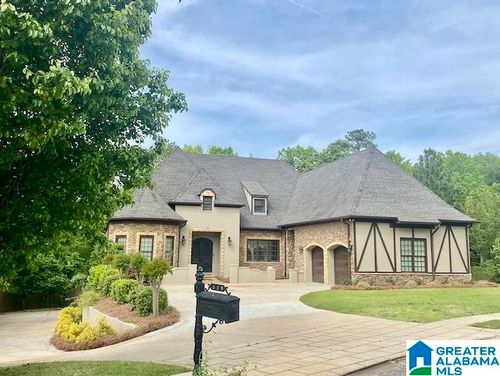 329 Normandy Ln, CHELSEA, AL, 35043-5347 | Card Image