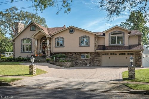 16 Lawrence Rd, Wayne, NJ, 07470-2718 | Card Image