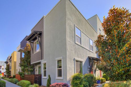278 Log Pond Ln, Sacramento, CA, 95818-1137 | Card Image