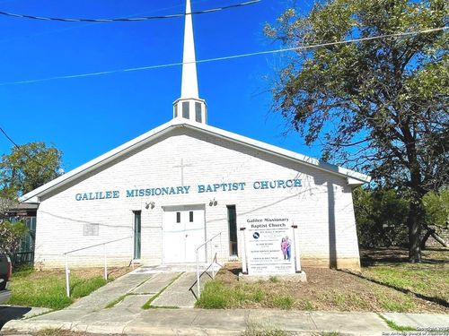 815 Albert St, San Antonio, TX, 78207-1036 | Card Image