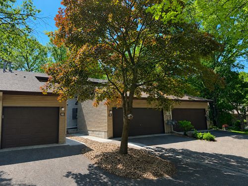 e-110 South Dr, Circle Pines, MN, 55014-3302 | Card Image