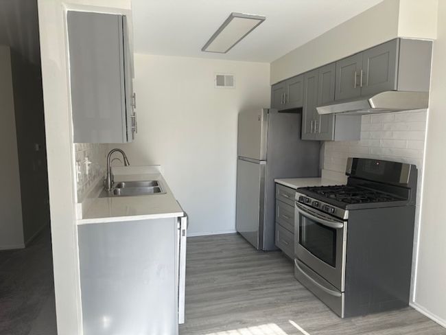 547 Vail Ct, Townhouse with 3 bedrooms, 1 bathrooms and 1 parking in Wheeling IL | Image 10