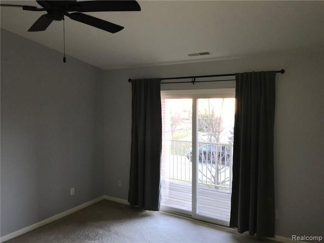 27208 Chesapeake Cir, Condo with 2 bedrooms, 2 bathrooms and null parking in Commerce Twp MI | Image 14