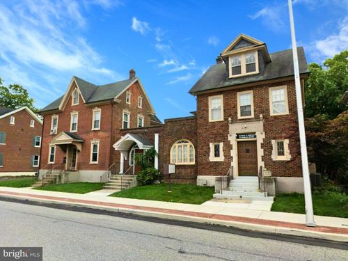 24 E Main St, Lansdale, PA, 19446-2517 | Card Image