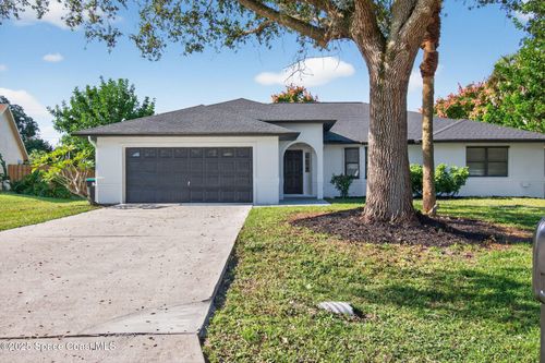 282 Awin Cir Se, PALM BAY, FL, 32909-8564 | Card Image