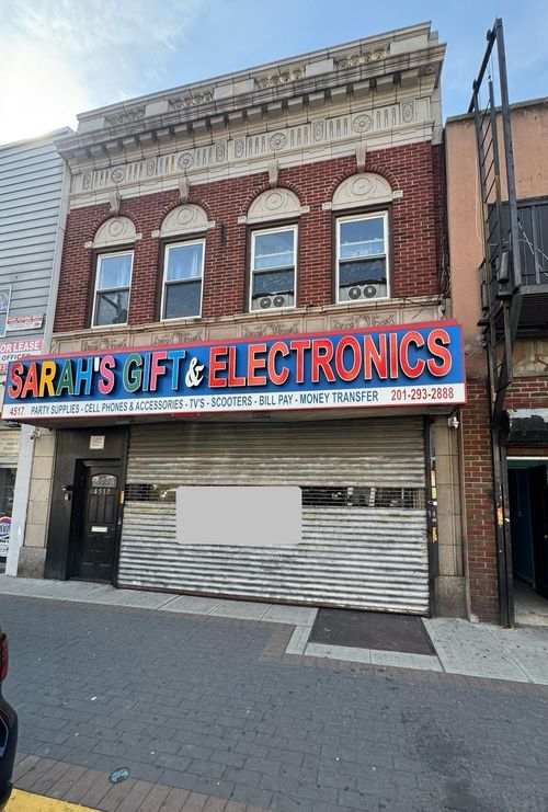 4517 Bergenline Ave, Union City, NJ, 07087-2723 | Card Image