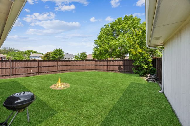 10920 Castle Dr, House other with 3 bedrooms, 2 bathrooms and null parking in Frisco TX | Image 24
