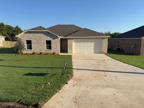 311 W Garland St, Bells, TX, 75414-3565 | Card Image