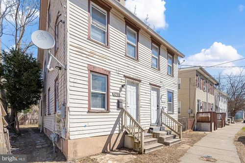 258-256-258 Sinnickson St, Salem, NJ, 08079-1732 | Card Image