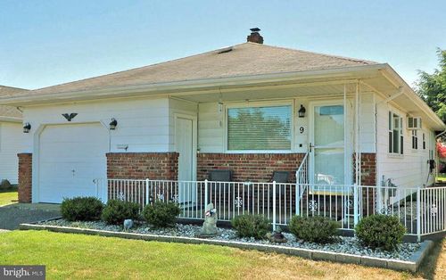 9 Bolans Ct, Toms River, NJ, 08757-4634 | Card Image