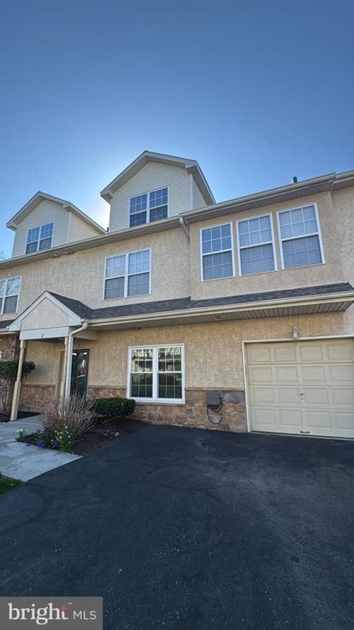 2-2 Patterson Ave, Norristown, PA, 19401-6514 | Card Image