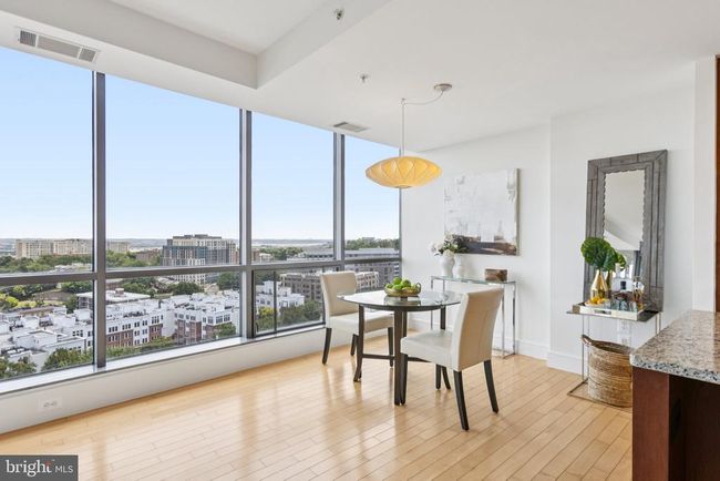 APT-1005 - 2001 15 Th St N, Condo with 2 bedrooms, 2 bathrooms and null parking in ARLINGTON VA | Image 5