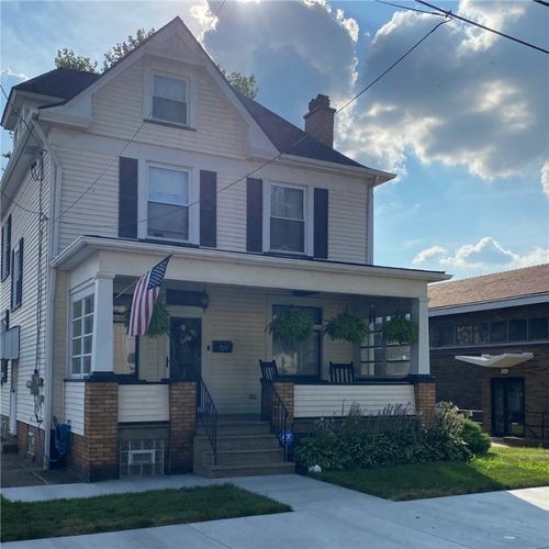 920 4th Ave, Conway, PA, 15027-1615 | Card Image