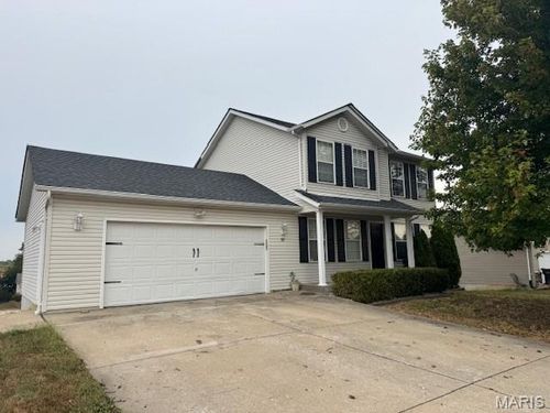 121 Fieldstone Dr, Troy, MO, 63379-2945 | Card Image