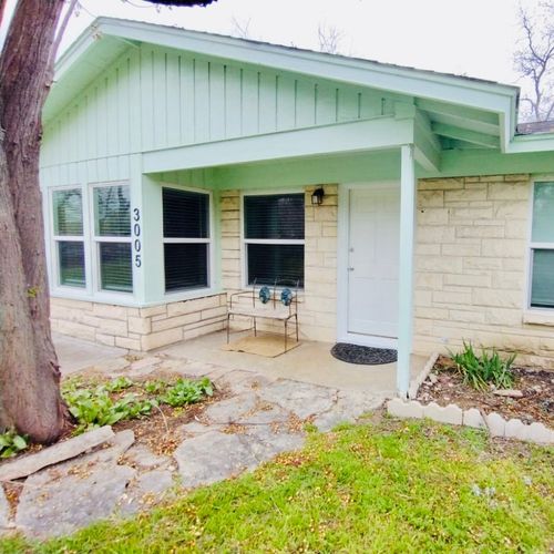 3005 Burning Oak Dr, Austin, TX, 78704-4808 | Card Image