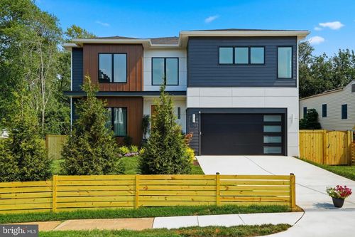 7421 Magarity Rd, FALLS CHURCH, VA, 22043-1013 | Card Image