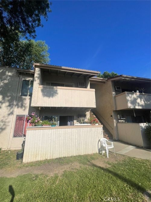 247-5800 Kanan Rd, Agoura Hills, CA, 91301-5721 | Card Image