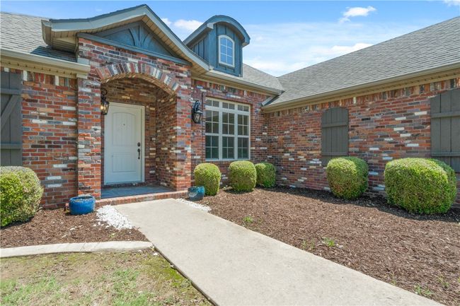 3001 Sw Pine Valley Drive, House other with 3 bedrooms, 2 bathrooms and null parking in Bentonville AR | Image 3