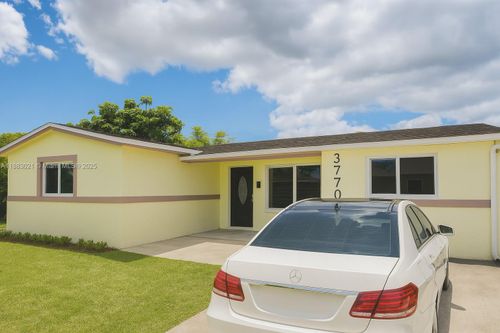 3770 Nw 8th Pl, Lauderhill, FL, 33311-6428 | Card Image