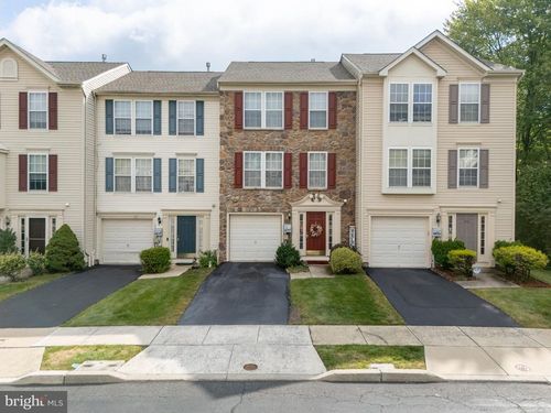 707 Waterway Ct, QUAKERTOWN, PA, 18951-5049 | Card Image