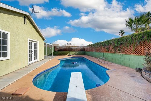 7301 Pleasant View Ave, Las Vegas, NV, 89147-4613 | Card Image