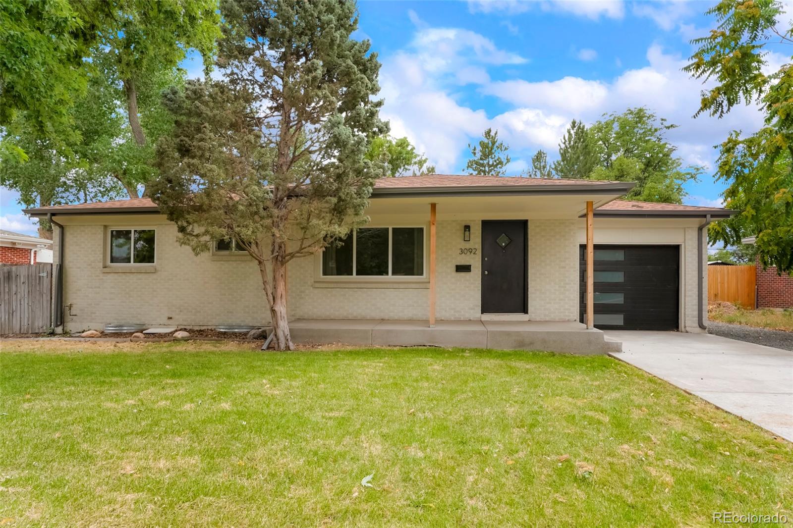 Layton Ave, Englewood, CO 80110