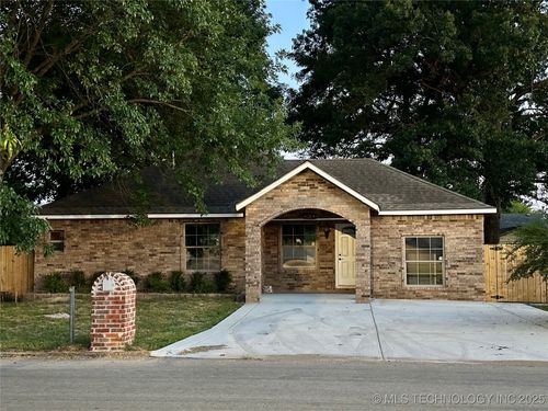 2317 Manila St, Muskogee, OK, 74403-3844 | Card Image