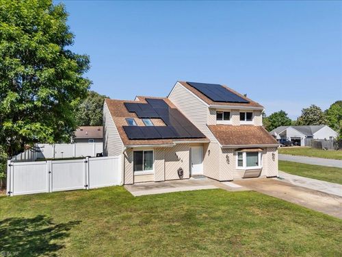 1829 Slalom Dr, Virginia Beach, VA, 23453-3641 | Card Image