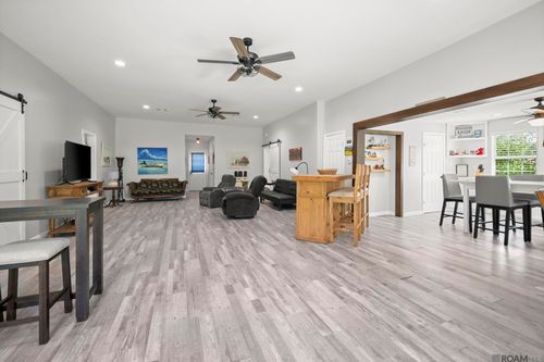 32027 Pats Ln, Springfield, LA, 70462-8241 | Card Image