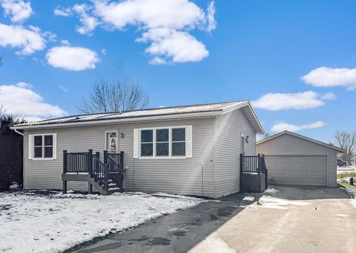 1700 E Fowler St, Prairie Du Chien, WI, 53821-2646 | Card Image