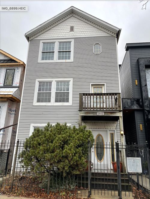 2-1812 W Erie St, CHICAGO, IL, 60622-5719 | Card Image