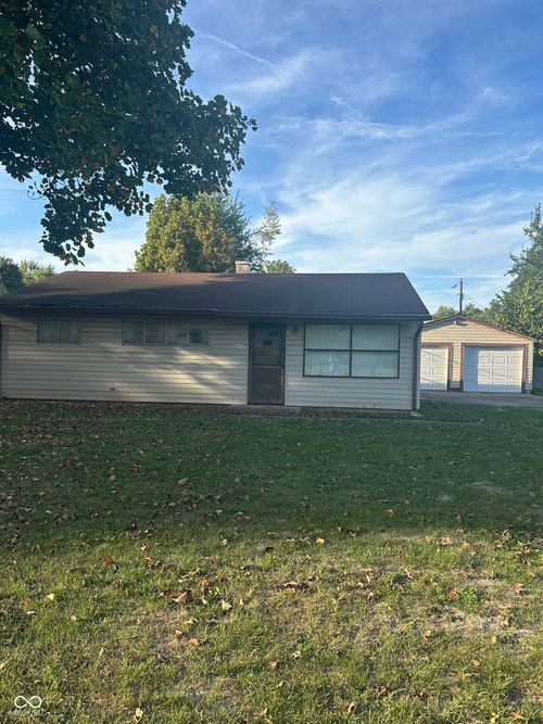 3890 Standish Dr, Indianapolis, IN, 46221 | Card Image