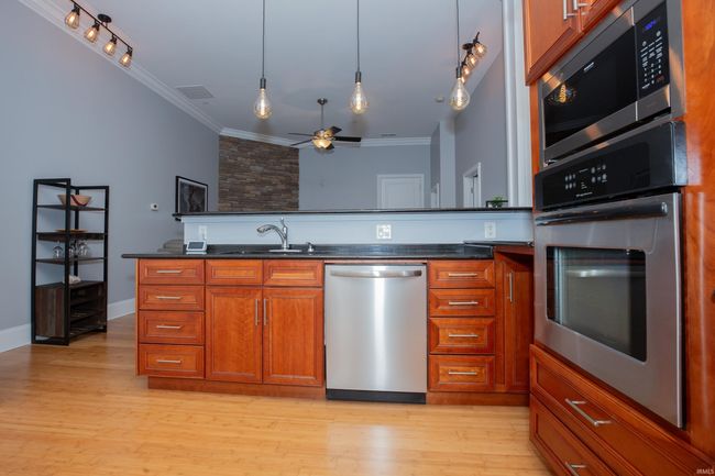 APT-2F - 508 Main St, Condo with 2 bedrooms, 2 bathrooms and null parking in Evansville IN | Image 9