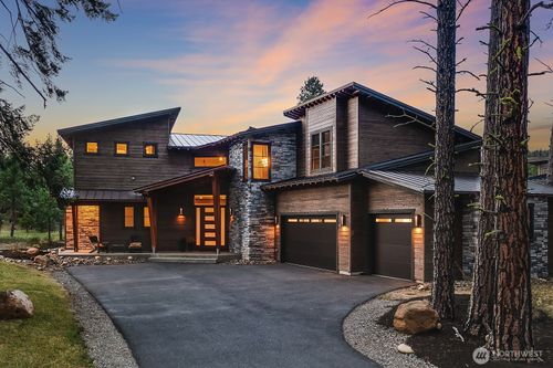 111 Big Dirty Ct, Cle Elum, WA, 98922-3006 | Card Image