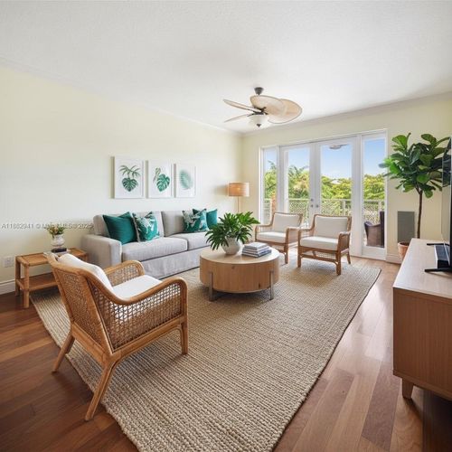 407-3540 Main Hwy, Coconut Grove, FL, 33133-5933 | Card Image