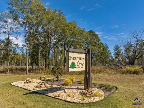 16 Evergreen Drive, Cochran, GA, 31014 | Card Image