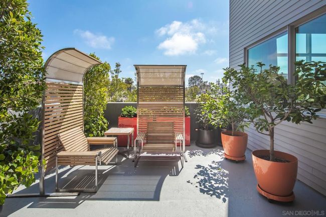 2687 State St, Condo with 2 bedrooms, 3 bathrooms and 2 parking in Carlsbad CA | Image 6