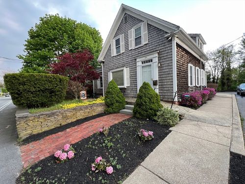 251 South St, Hyannis, MA, 02601-3926 | Card Image