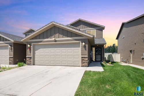 2554 E Meadowside Pl, Sioux Falls, SD, 57108-3706 | Card Image